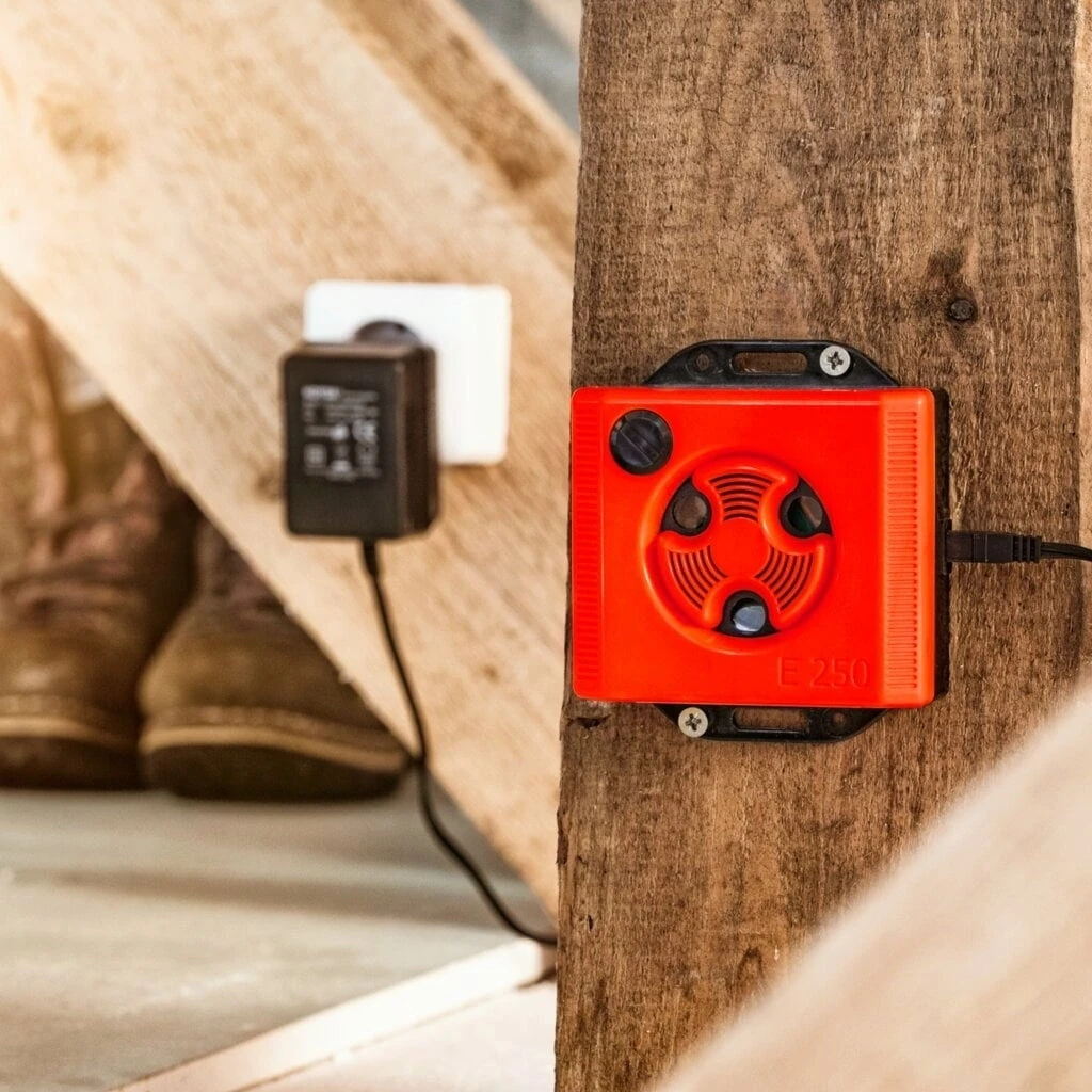 Windhager Mäuse & Rattenvertreiber TOPO STOP E250 1 Windhager Mäuse & Rattenvertreiber TOPO STOP E250